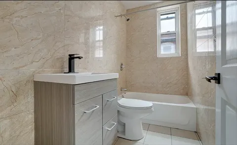 $3,150 | 658 Watkins Street, Unit 2R | Brownsville