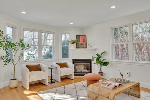 $1,150,000 | 56 Bartlett Street, Unit 56, Watertown, MA 02472