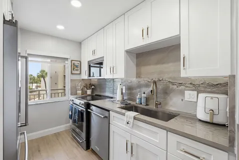 $725,000 | 7400 Estero Boulevard, Unit 225, Fort Myers Beach, FL 33931