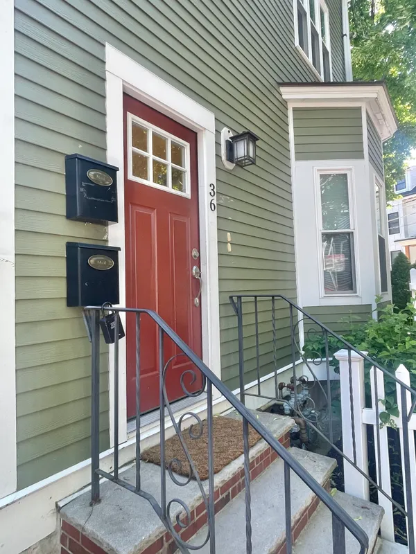 $1,150,000 | 36 Oak Street, Unit 1, Somerville, MA 02143