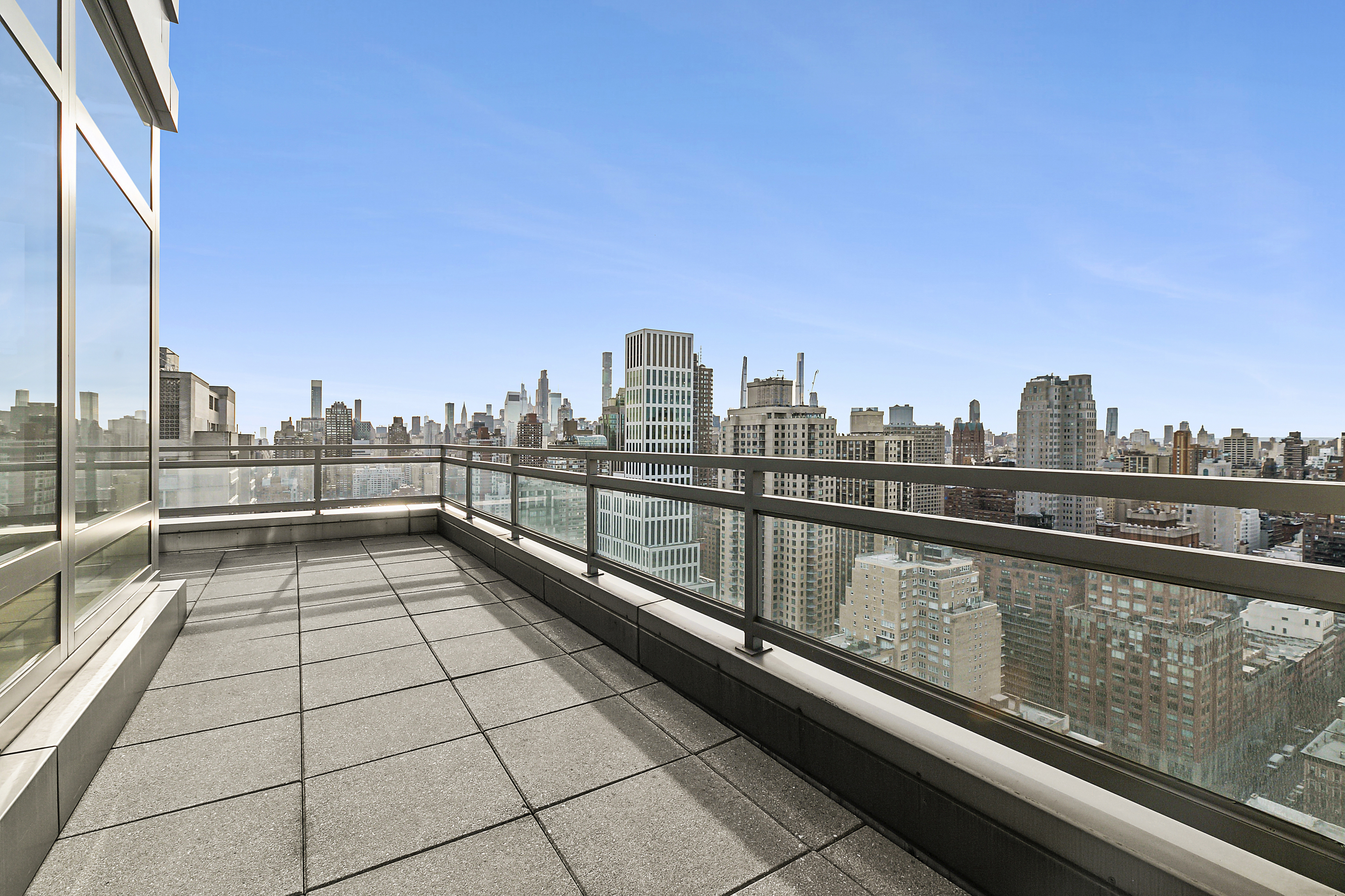 450 East 83rd Street, Unit PH1B Manhattan, NY 10028 - Photo 11 of 15 a view of city from a balcony