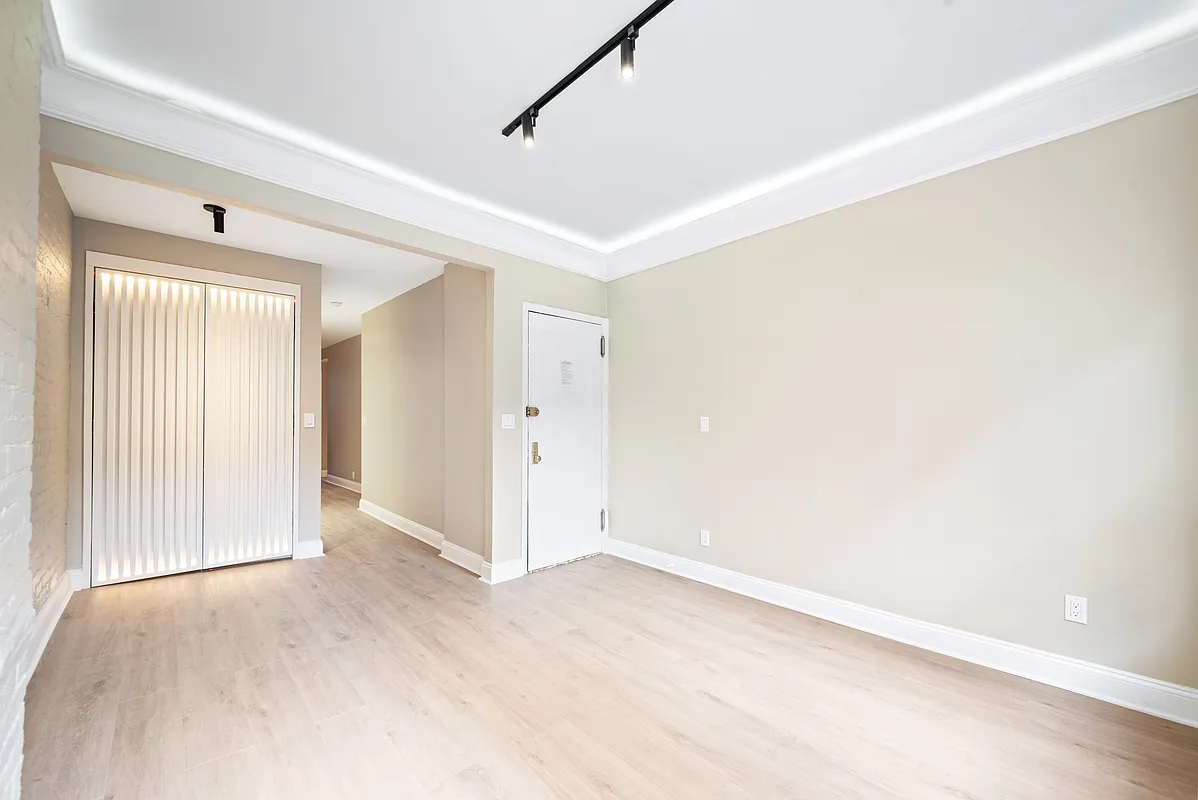714 Greenwich Street, Unit 4 Manhattan, NY 10014 - Photo 3 of 14