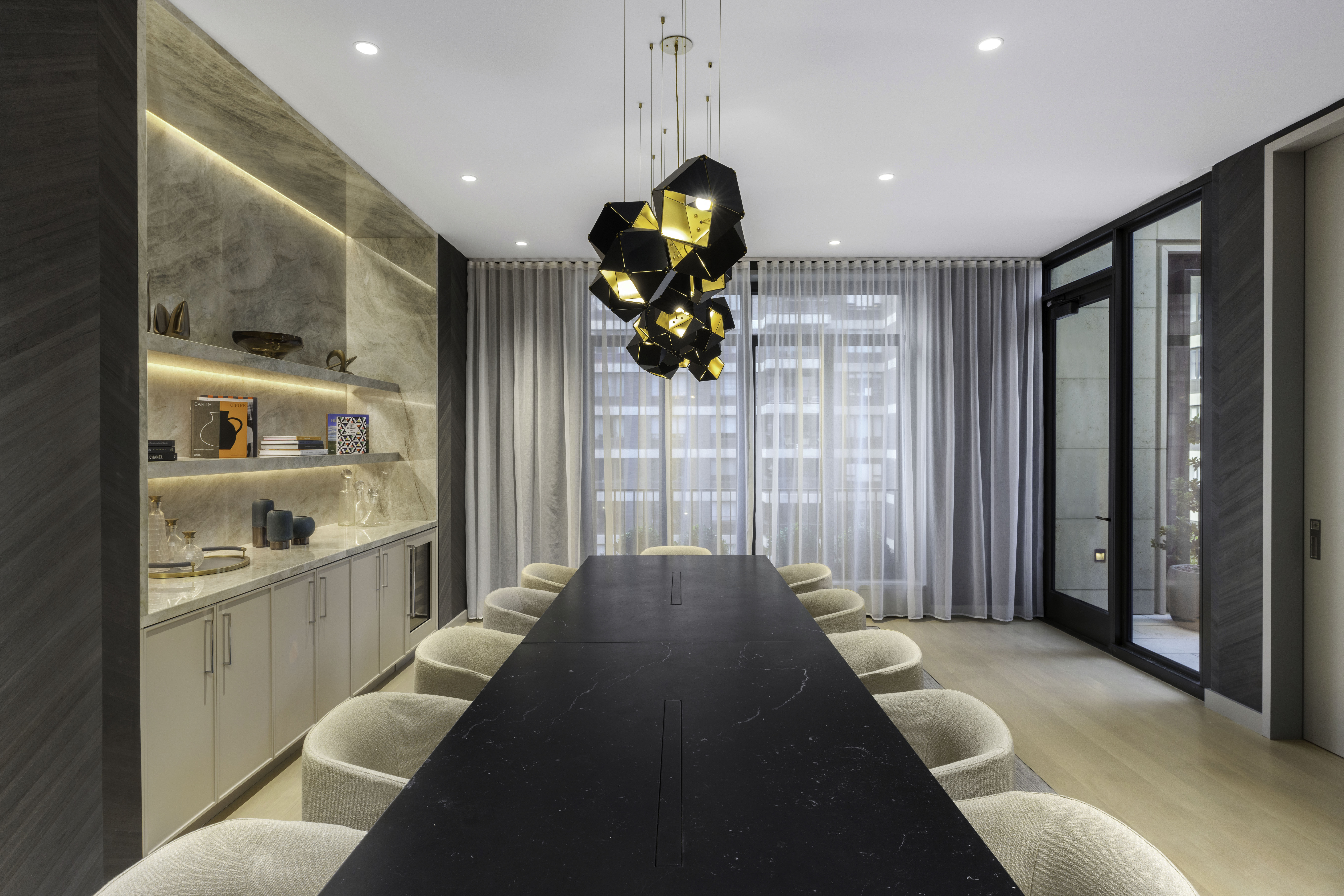 430 East 58th Street, Unit 16A Manhattan, NY 10022 - Photo 19 of 22 a view of a hallway with windows