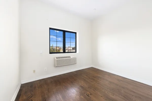 $4,195 | 221 Troutman Street, Unit 4L | Bushwick