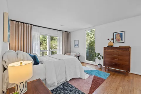 $1,050,000 | 1709 Curtis Road, Chapel Hill, NC 27514