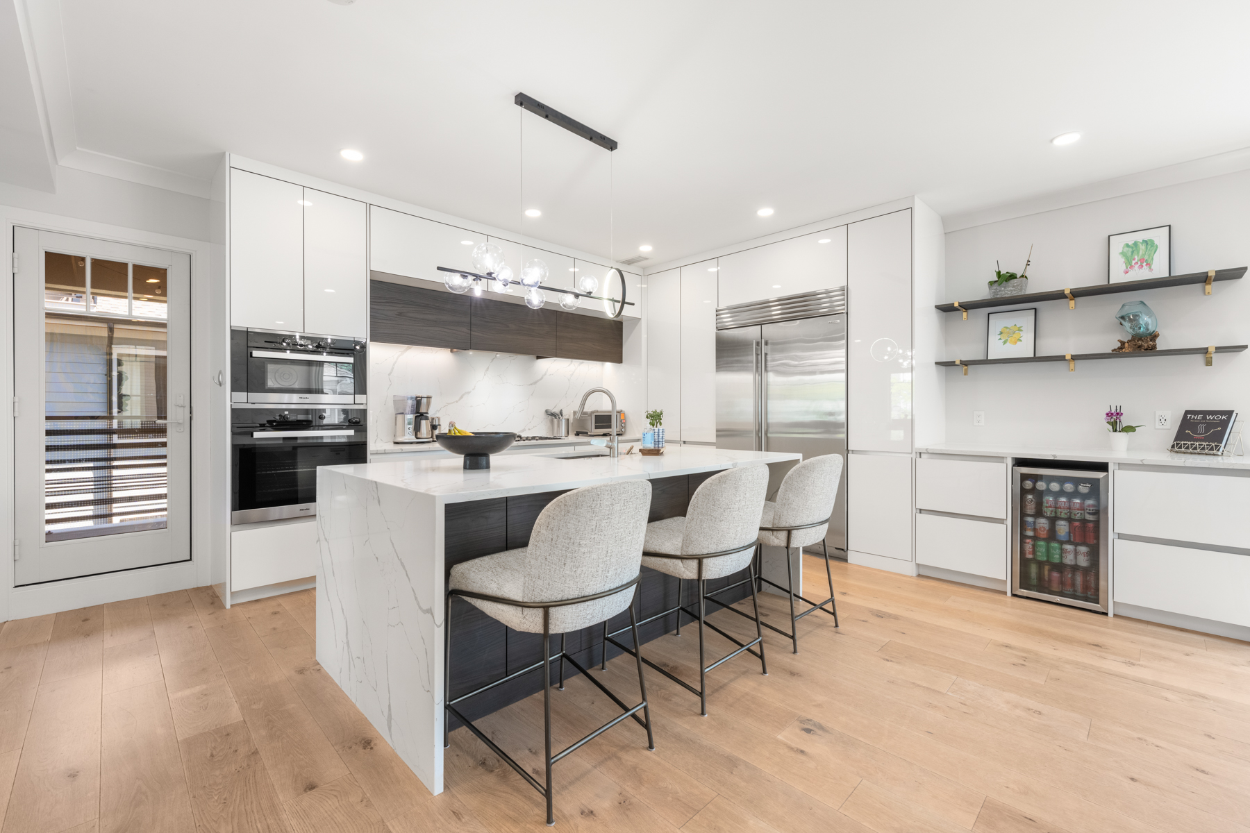 78 Verndale Street, Unit PH Brookline, MA 02446 - Photo 4 of 21