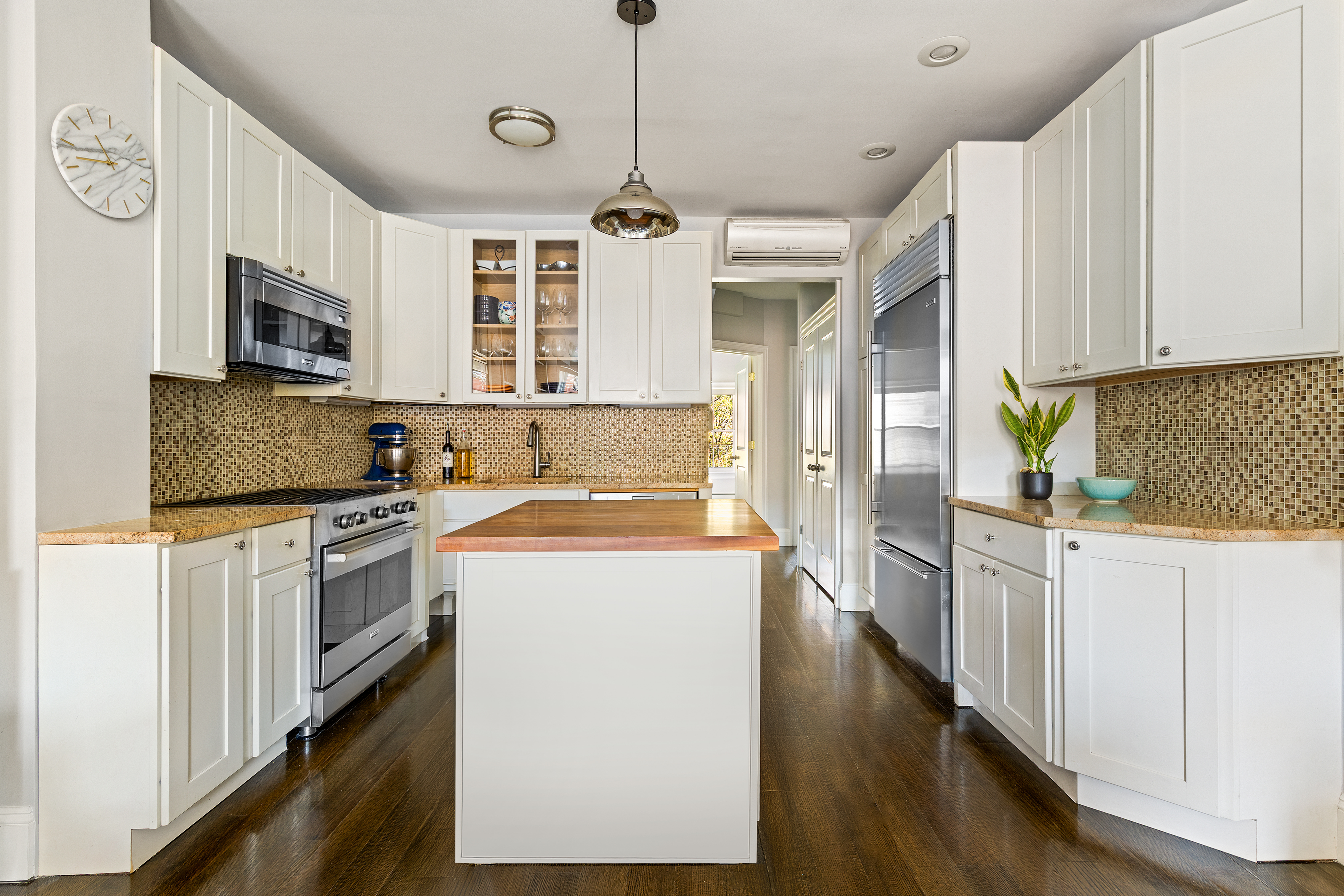 143 Bergen Street, Unit 301 Brooklyn, NY 11217 - Photo 2 of 8