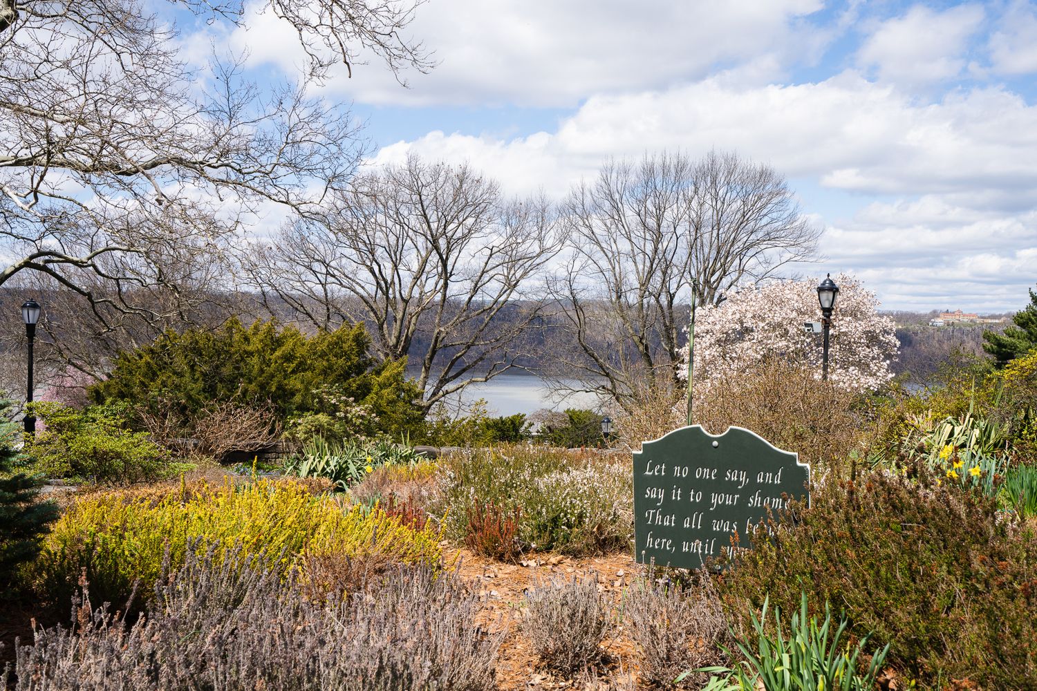 $622,000 | 720 Fort Washington Avenue, Unit 6F | Hudson Heights