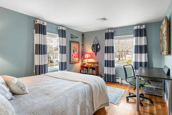 $2,150,000 | 20 Briarfield Road, Barrington, RI 02806