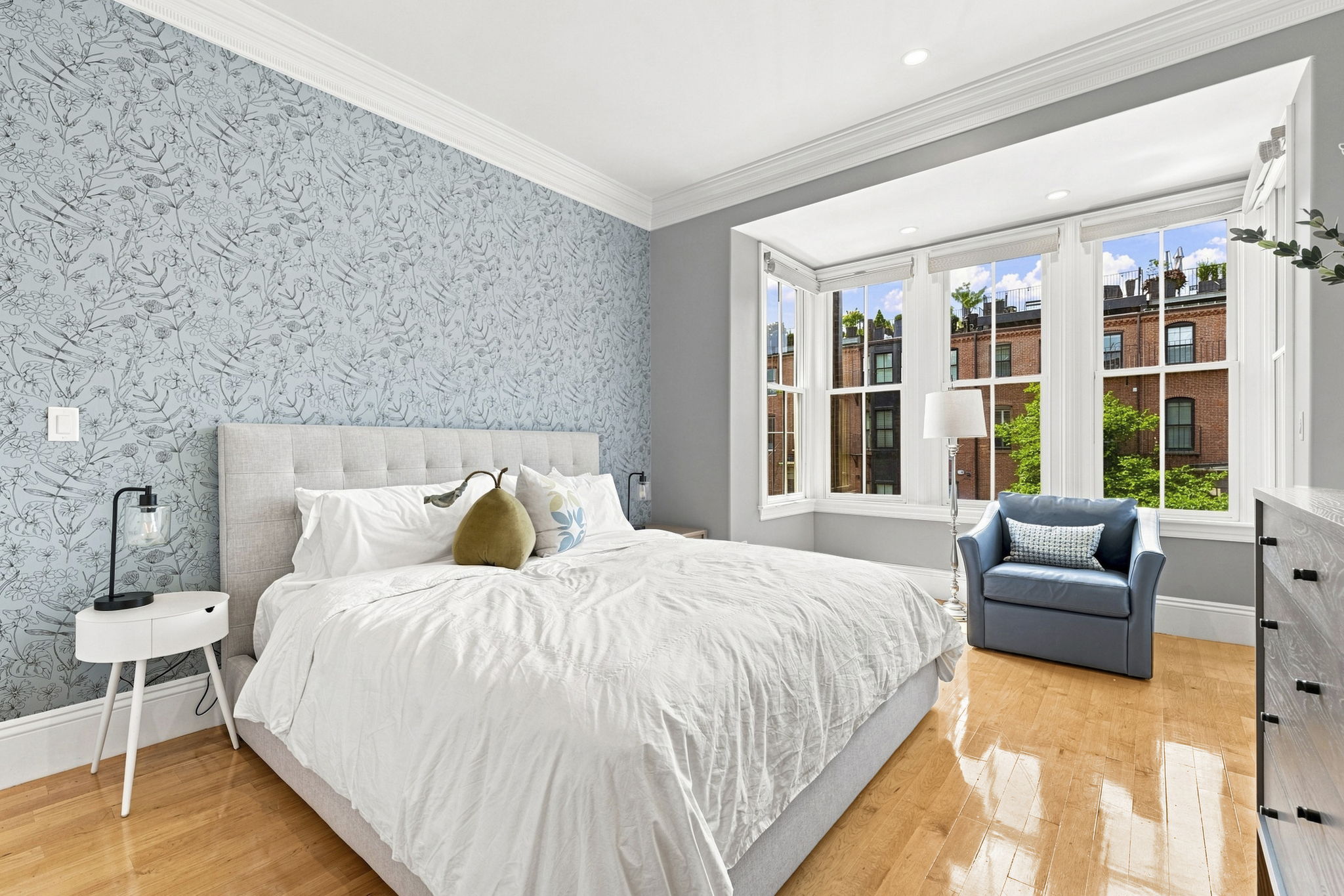 44 Rutland Square, Unit 2 Boston, MA 02118 - Photo 9 of 15 Gallery Image 9