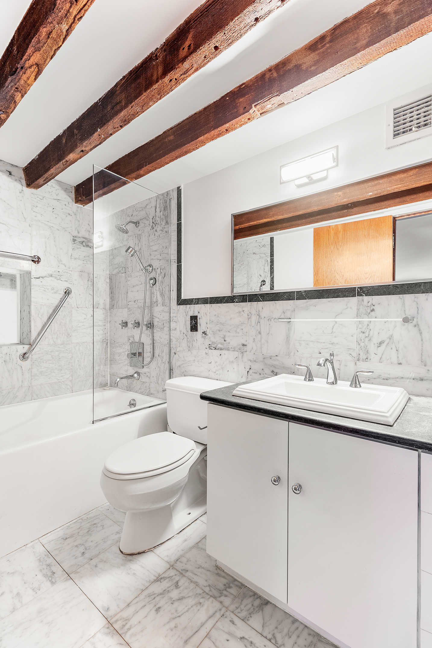 35 Bethune Street, Unit 1B Manhattan, NY 10014 - Photo 13 of 16