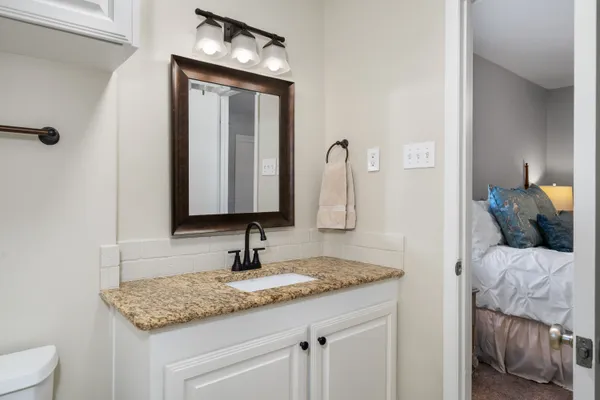 $585,000 | 9616 Vinewood Drive, Dallas, TX 75228
