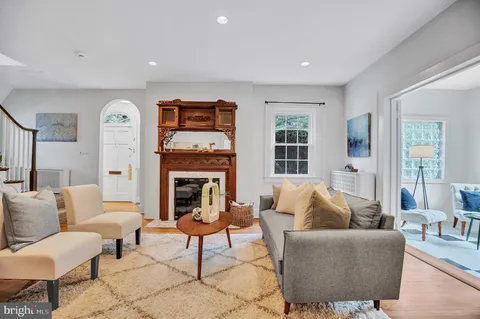 $1,425,000 | 5120 Wilson Lane, Bethesda, MD 20814