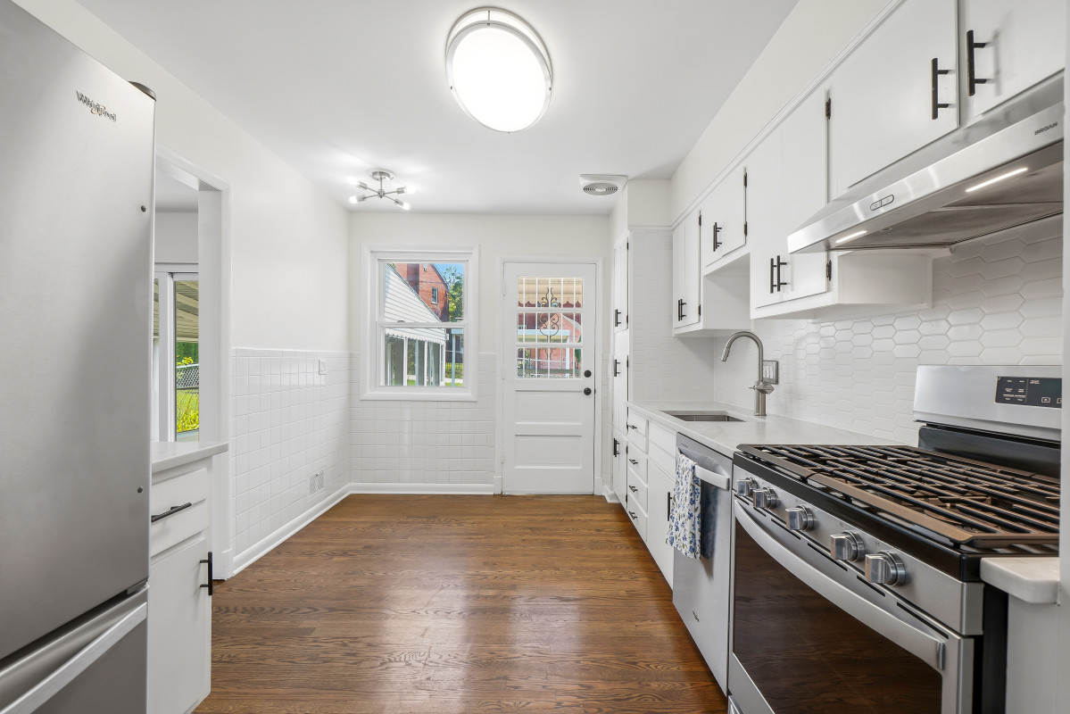1446 Roxanna Road Northwest Washington, DC 20012 - Photo 11 of 32