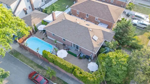 $1,245,000 | 141-18 14th Avenue | Whitestone