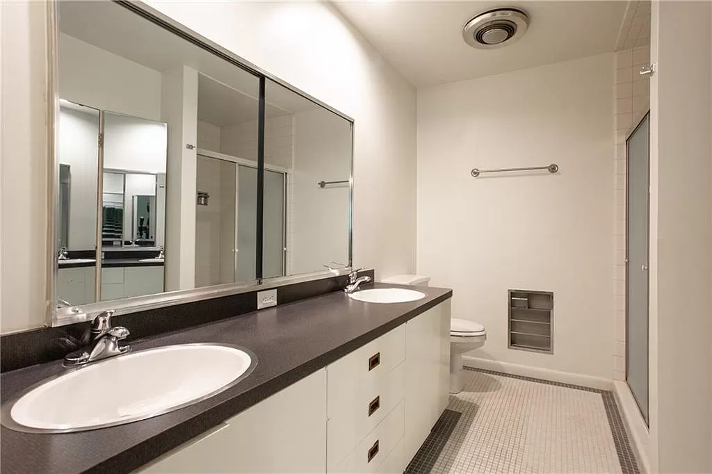 616 Edgefield Road Fort Worth, TX 76107 - Photo 12 of 35