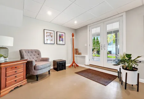 $1,265,000 | 2 Heritage Lane, Saugus, MA 01906