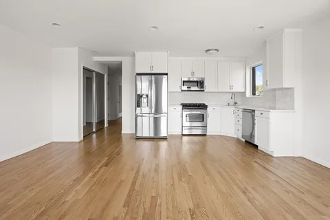 $599,000 | 702 Ocean Parkway, Unit 5R | Kensington