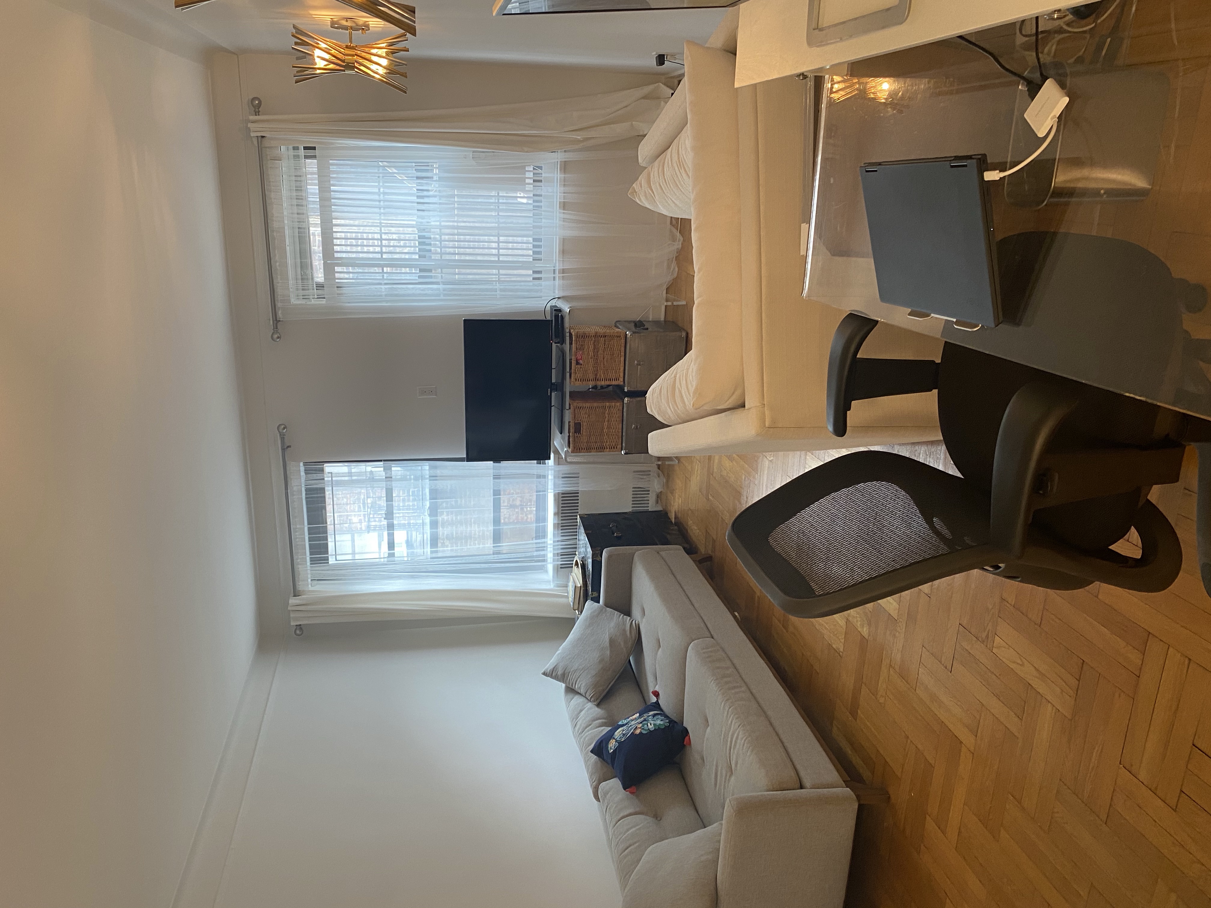 155 West 71st Street, Unit 4H Manhattan, NY 10023 - Photo 2 of 10