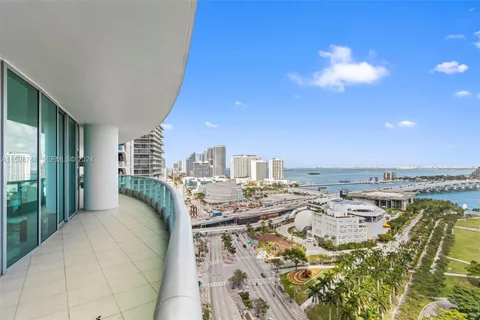 $1,975,000 | 900 Biscayne Boulevard, Unit 2506, Miami, FL 33132