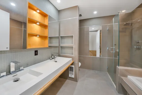 $2,485,000 | 120 North 7th Street, Unit PH4B | Williamsburg