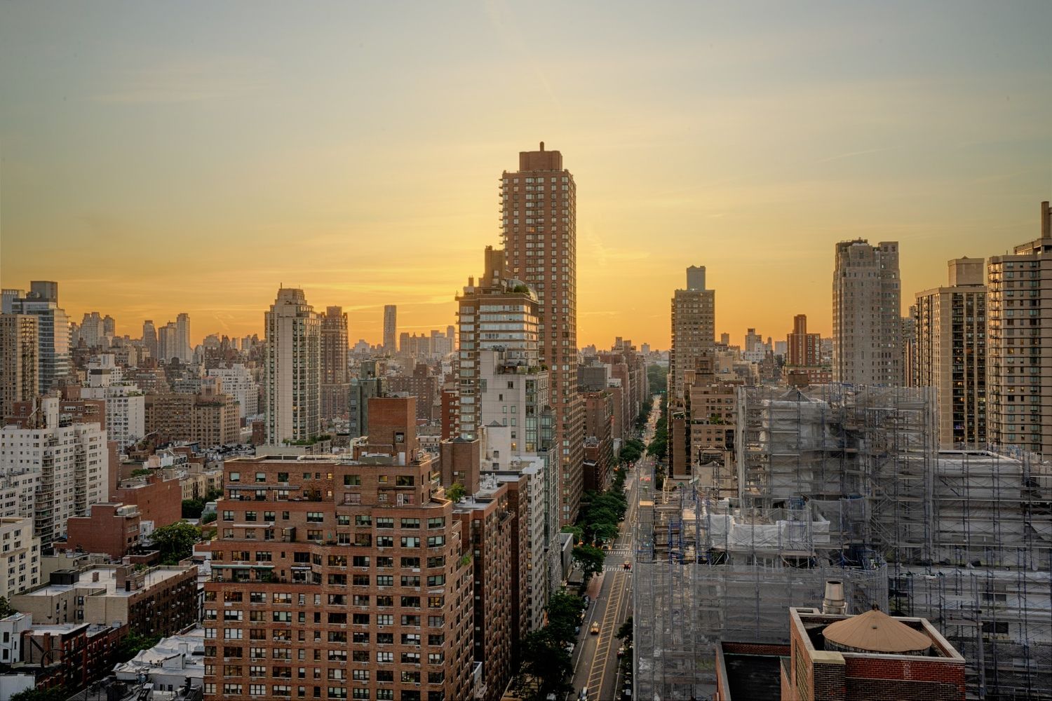 515 East 79th Street, Unit 15A Manhattan, NY 10075 - Photo 20 of 26 a view of city