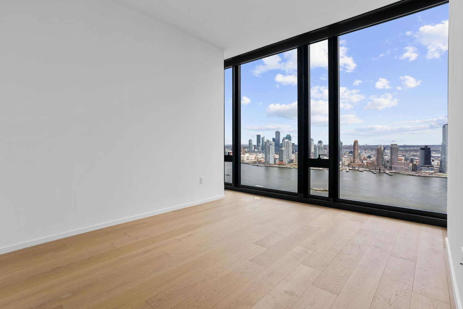 685 1st Avenue, Unit Undisclosed Manhattan, NY 10016 - Photo 4 of 18