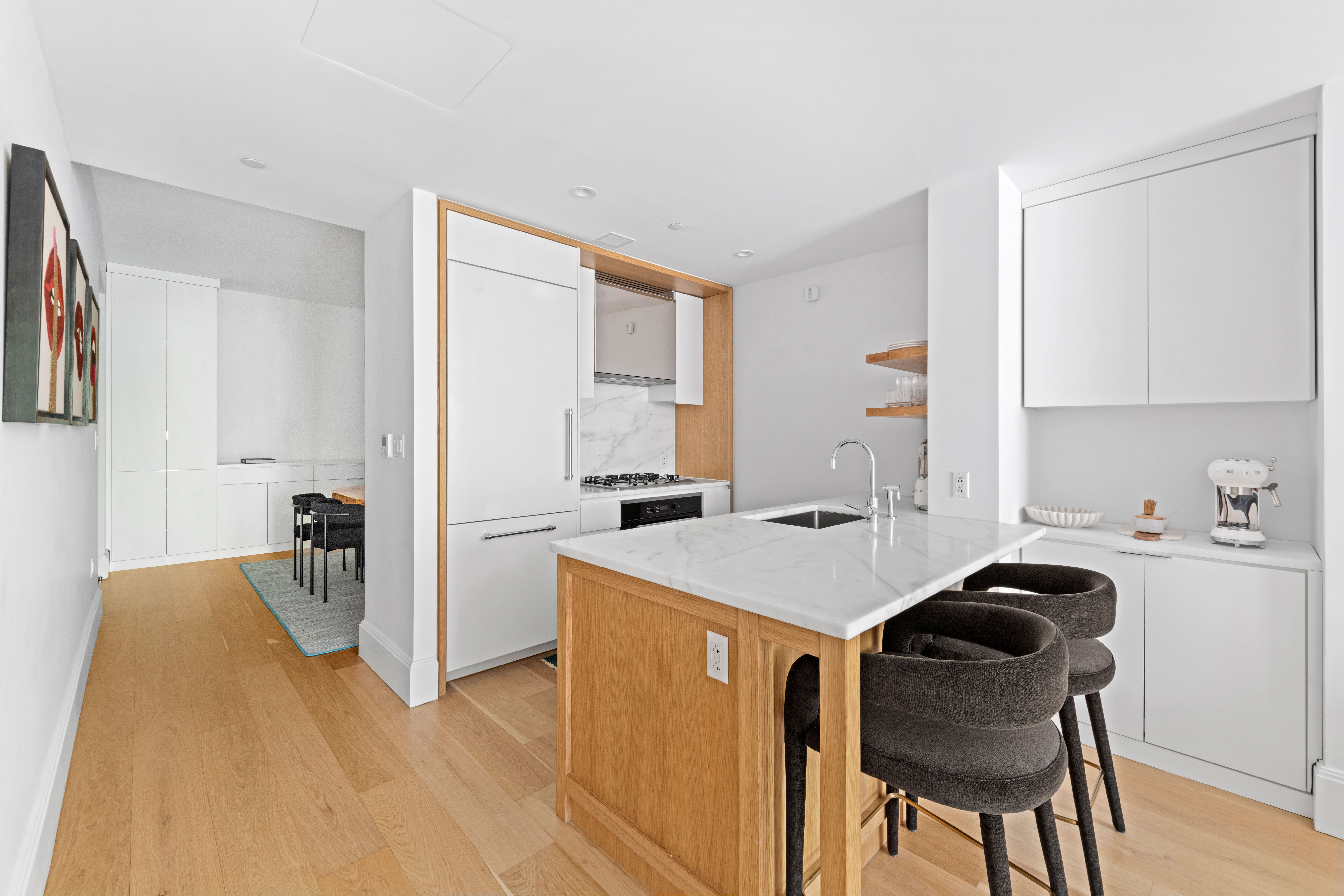 368 3rd Avenue, Unit 4C Manhattan, NY 10016 - Photo 3 of 14 Gallery Image 3