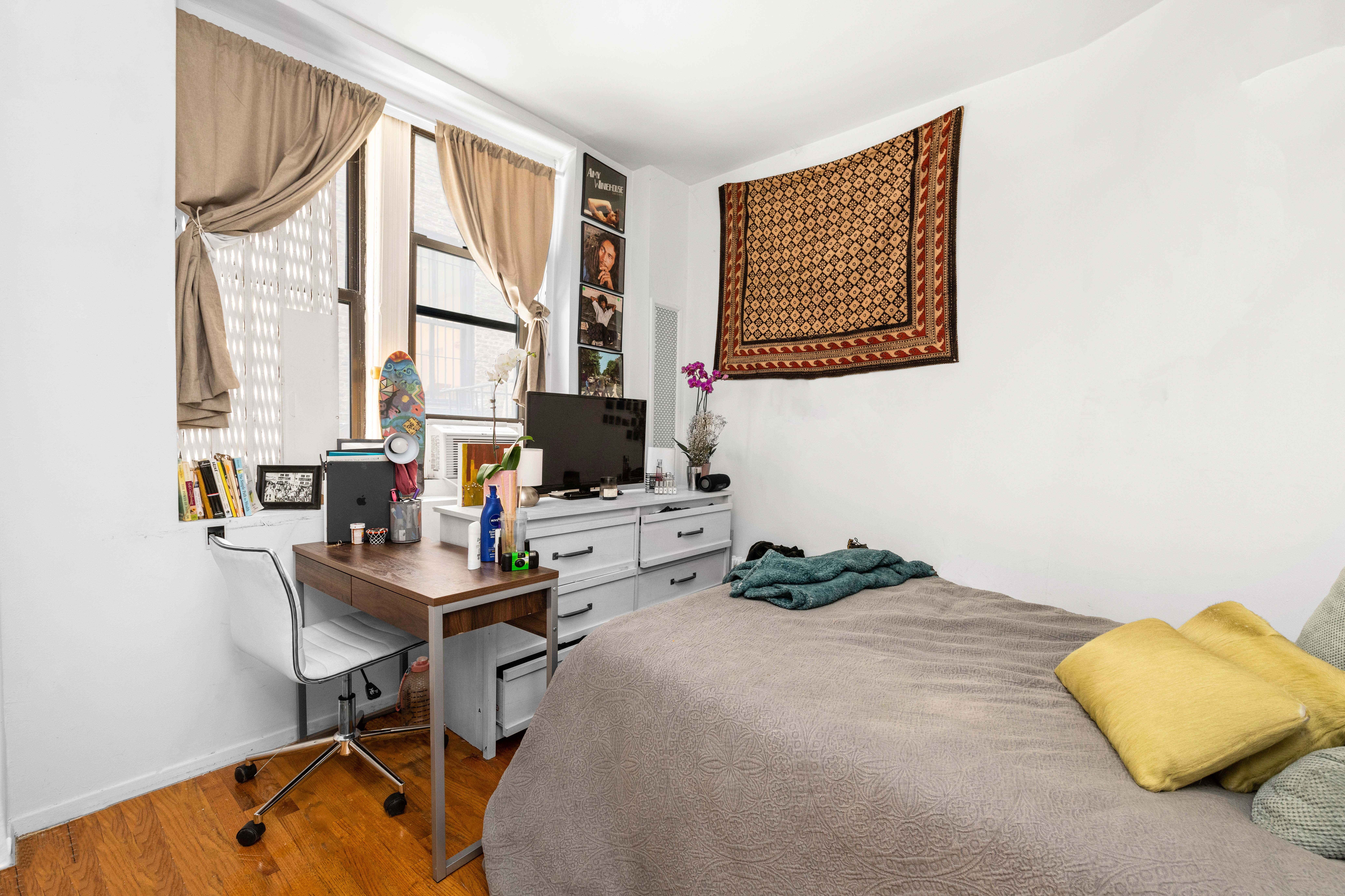 218 Thompson Street, Unit 1 Manhattan, NY 10012 - Photo 4 of 7