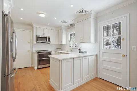 $895,000 | 39 McIntosh Road, Stamford, CT 06903