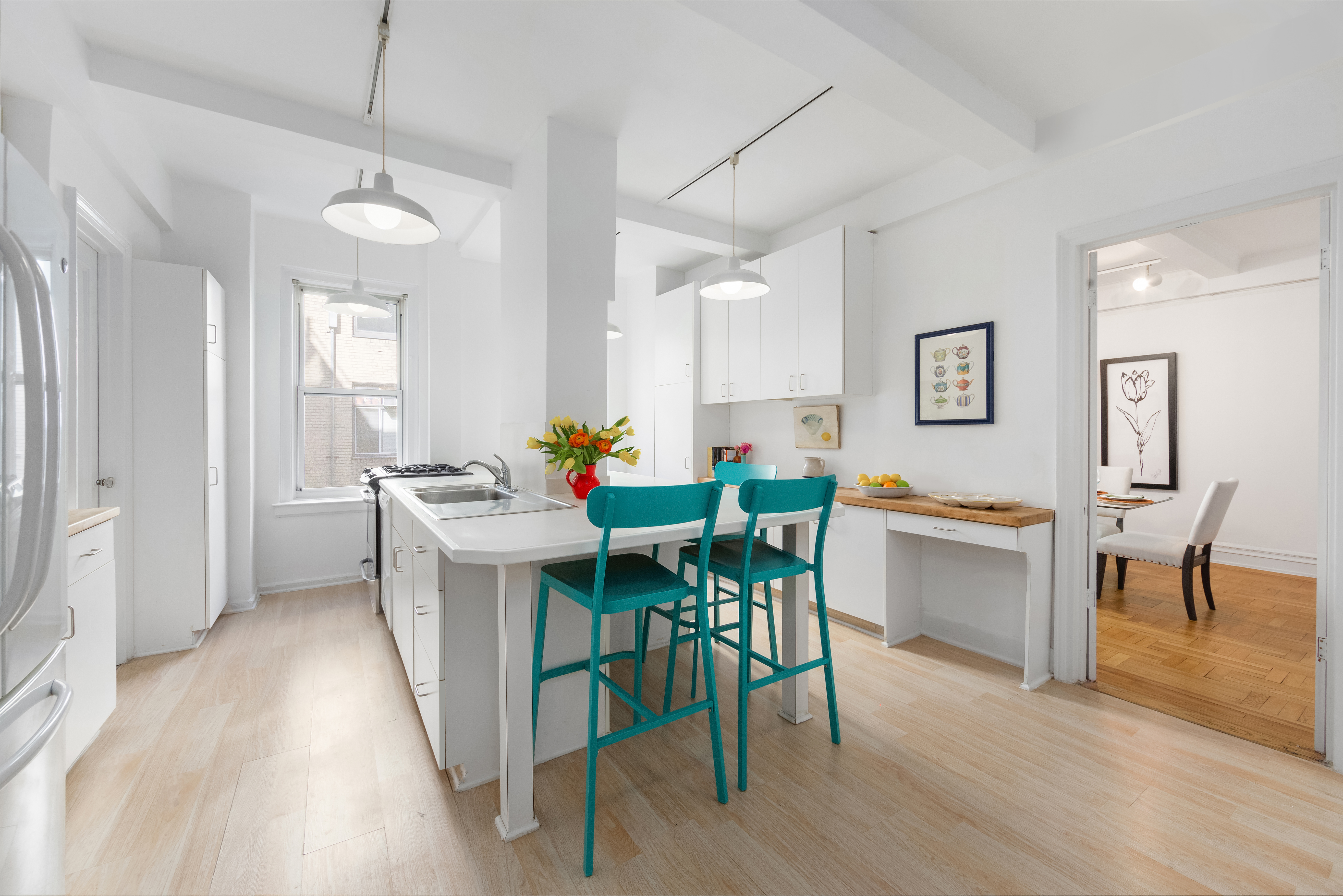 322 West 72nd Street, Unit 13B Manhattan, NY 10023 - Photo 7 of 21