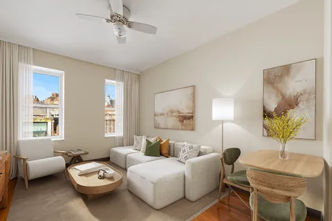 $695,000 | 88 Charles Street, Unit 5D | West Village