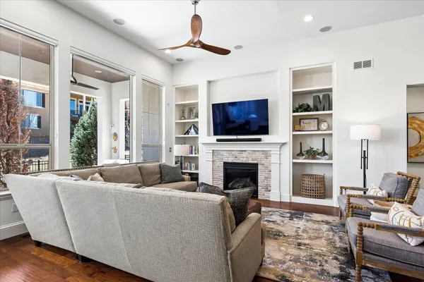 $1,250,000 | 9772 Mirabella Point, Lone Tree, CO 80124