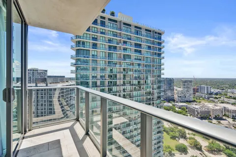 $1,895,000 | 650 Northeast 32nd Street, Unit 3901, Miami, FL 33137