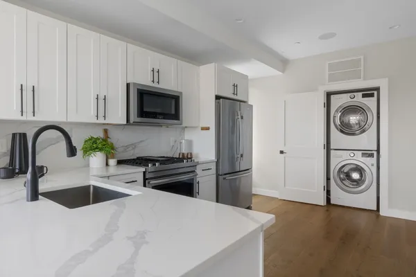 $845,000 | 17 Chestnut Avenue, Unit 3, Jamaica Plain, MA 02130