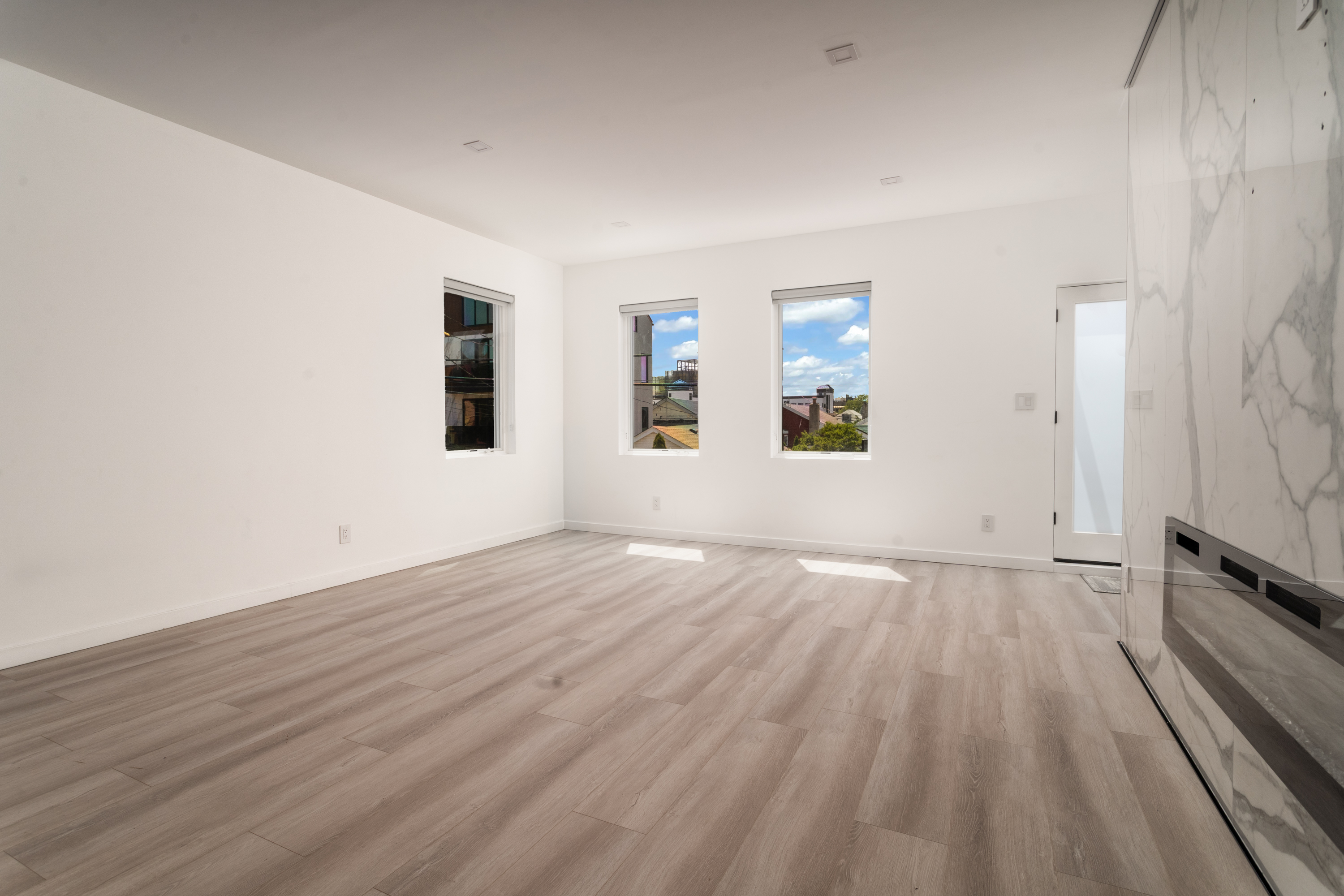 2813 Brown Street Brooklyn, NY 11235 - Photo 4 of 29