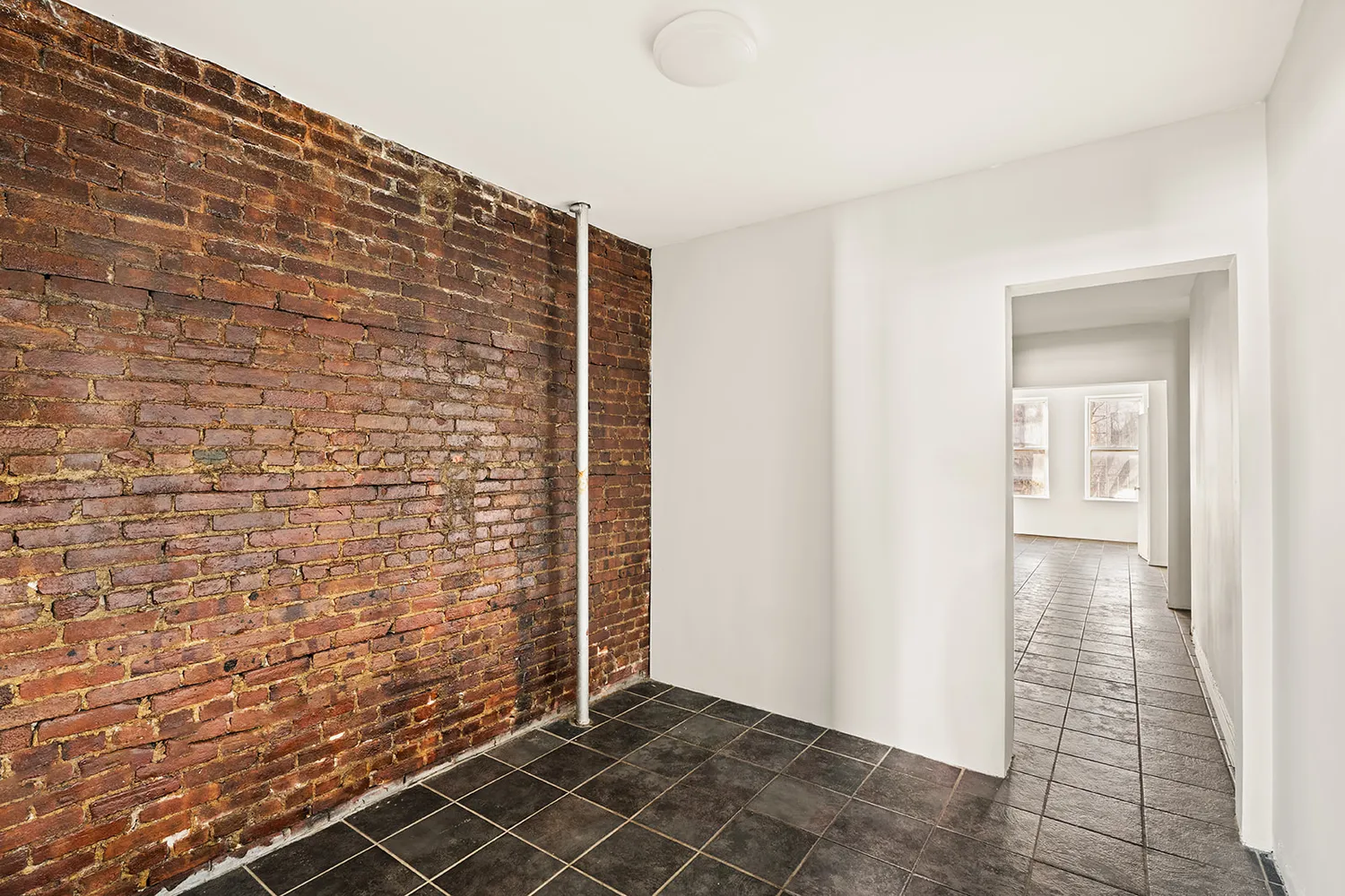 $3,400 | 418 South 4th Street, Unit 3L | Williamsburg