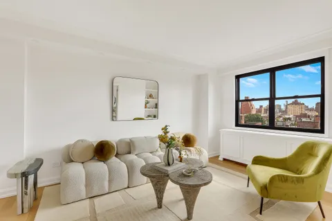 $3,495,000 | 31 Jane Street, Unit 10FG | West Village