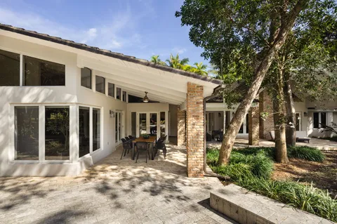 $18,500,000 | 9000 Arvida Drive, Coral Gables, FL 33156