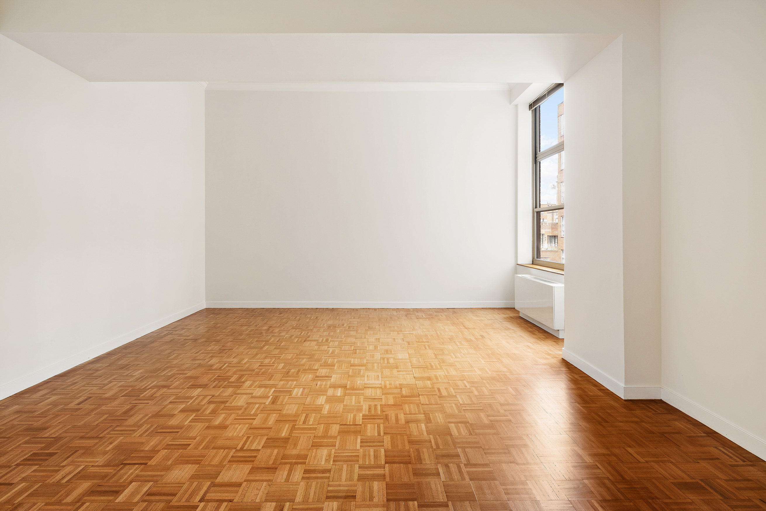 120 East 87th Street, Unit R14H Manhattan, NY 10128 - Photo 2 of 18 Gallery Image 2