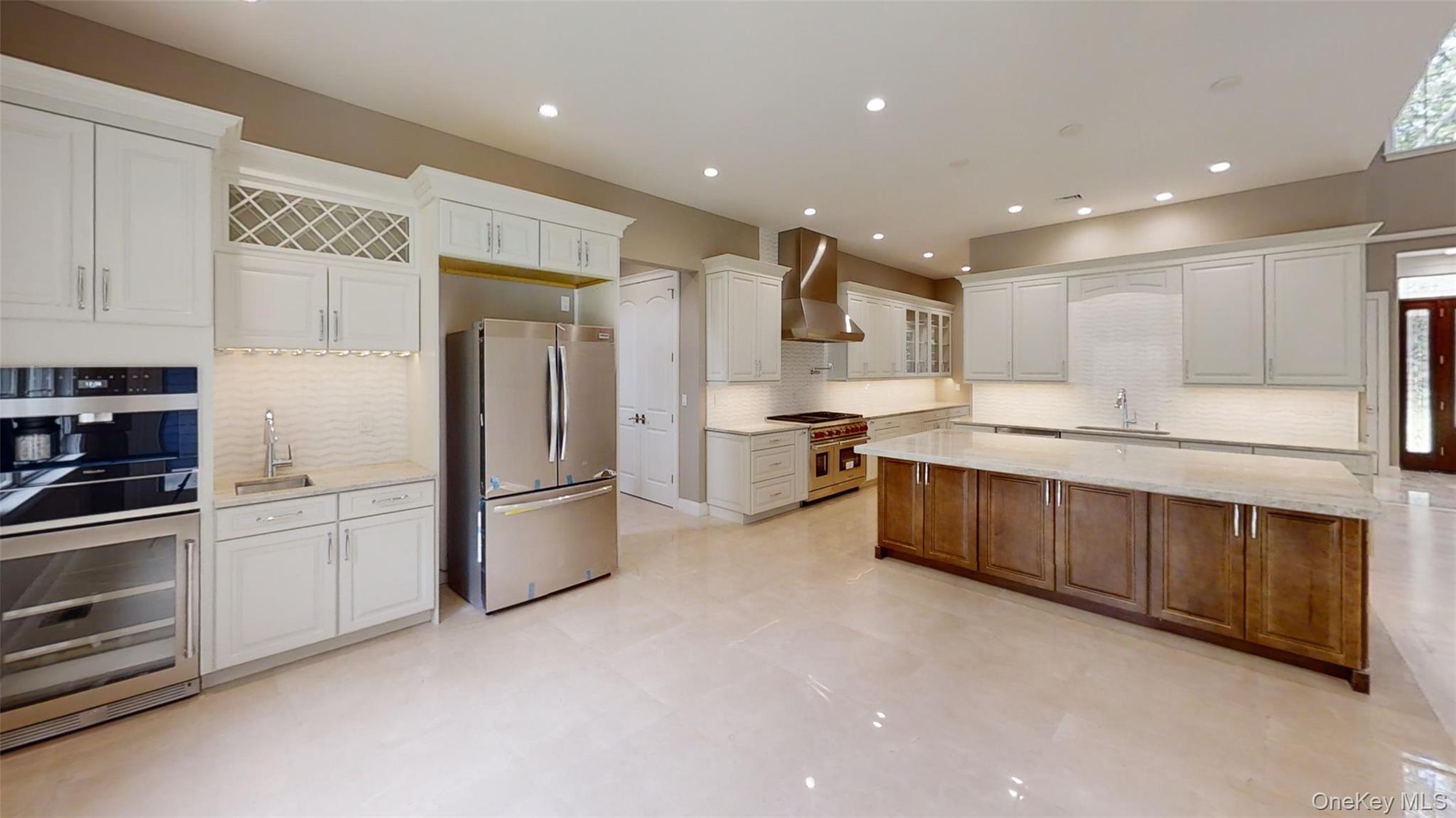 550 Moriches Road Head of the Harbor, NY 11780 - Photo 3 of 17