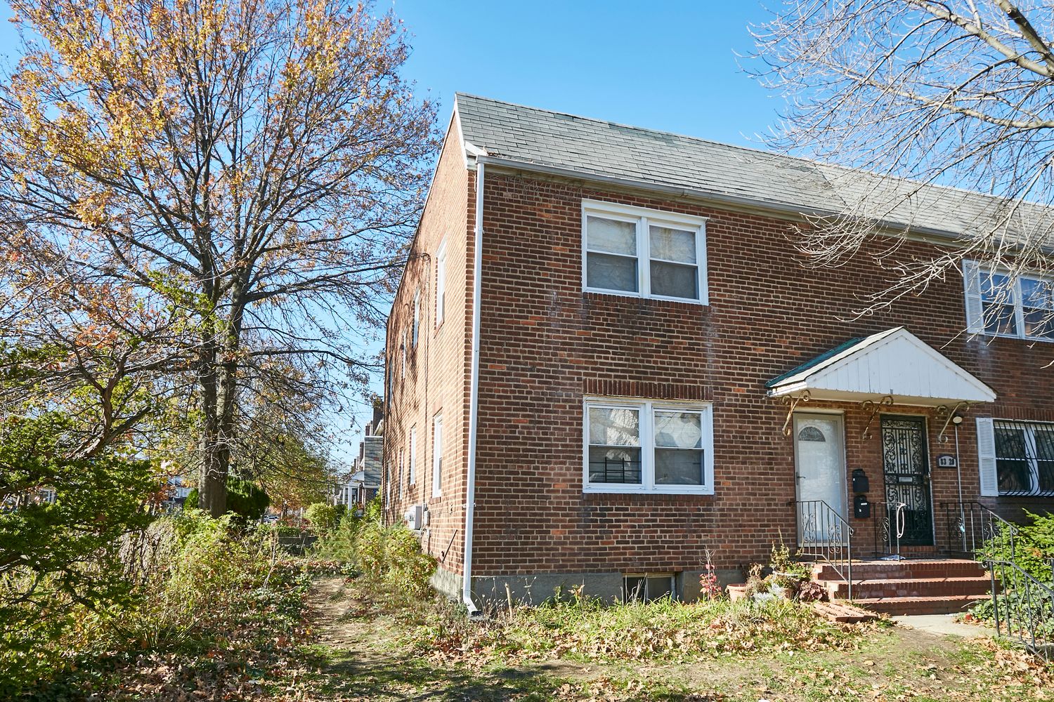 Basil Boziotis, Real Estate Agent Compass