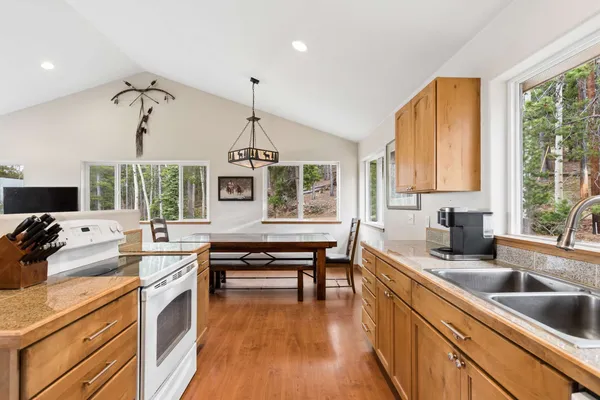 $730,000 | 8 Yuma Trail, Evergreen, CO 80439