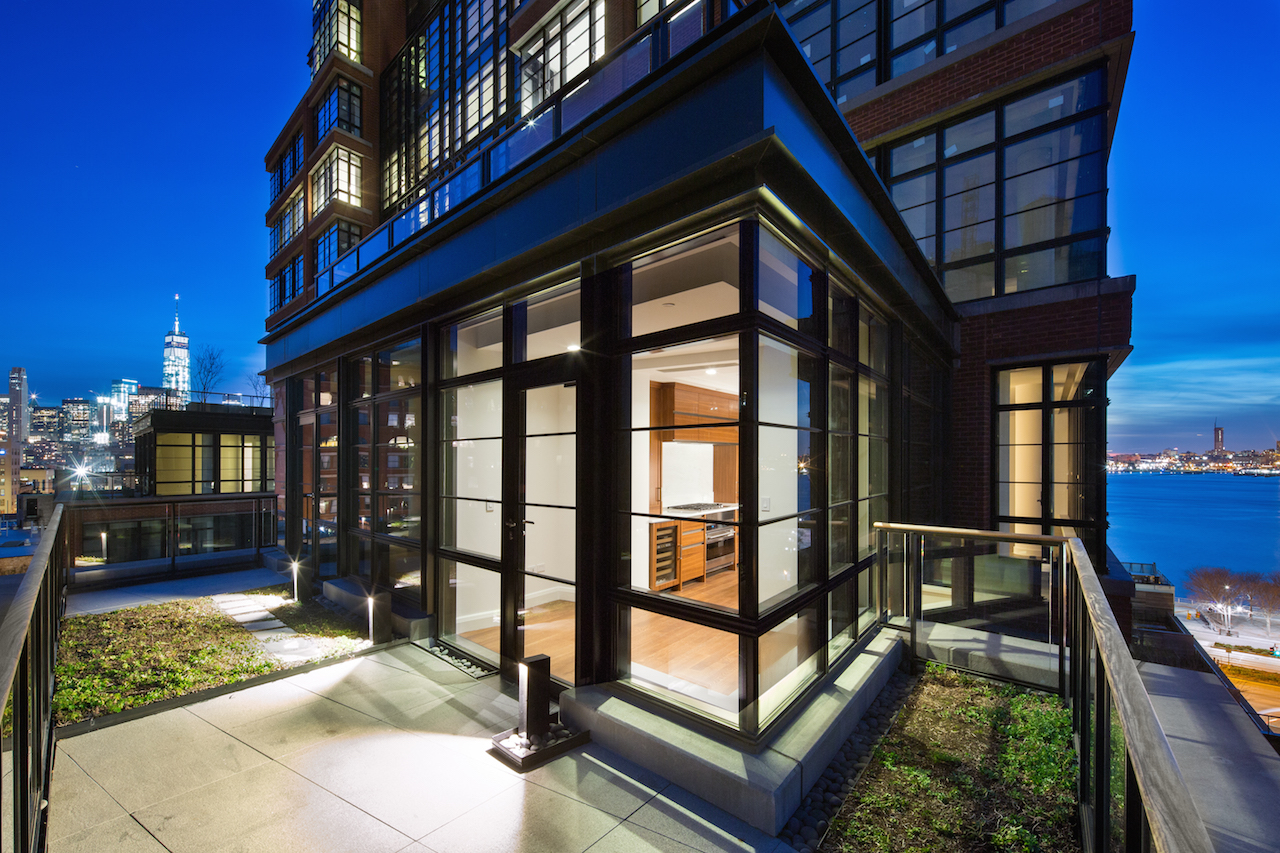 150 Charles Street, Unit 8BN Manhattan, NY 10014 - Photo 17 of 18