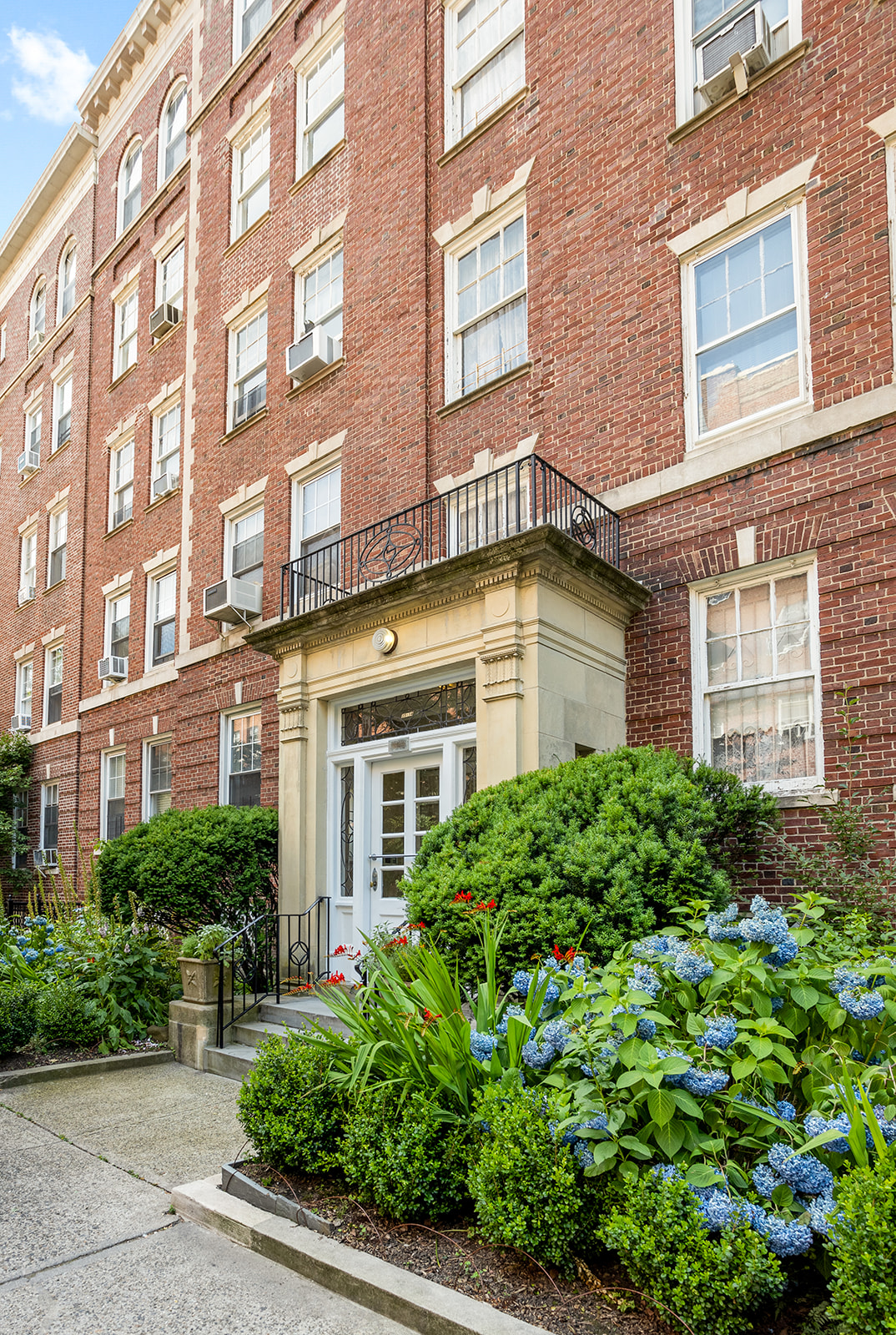 35-14 77th Street, Unit 52 Queens, NY 11372 - Photo 9 of 11