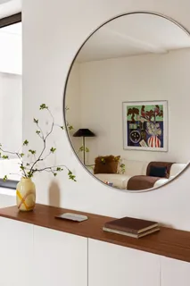 a picture of a bathroom