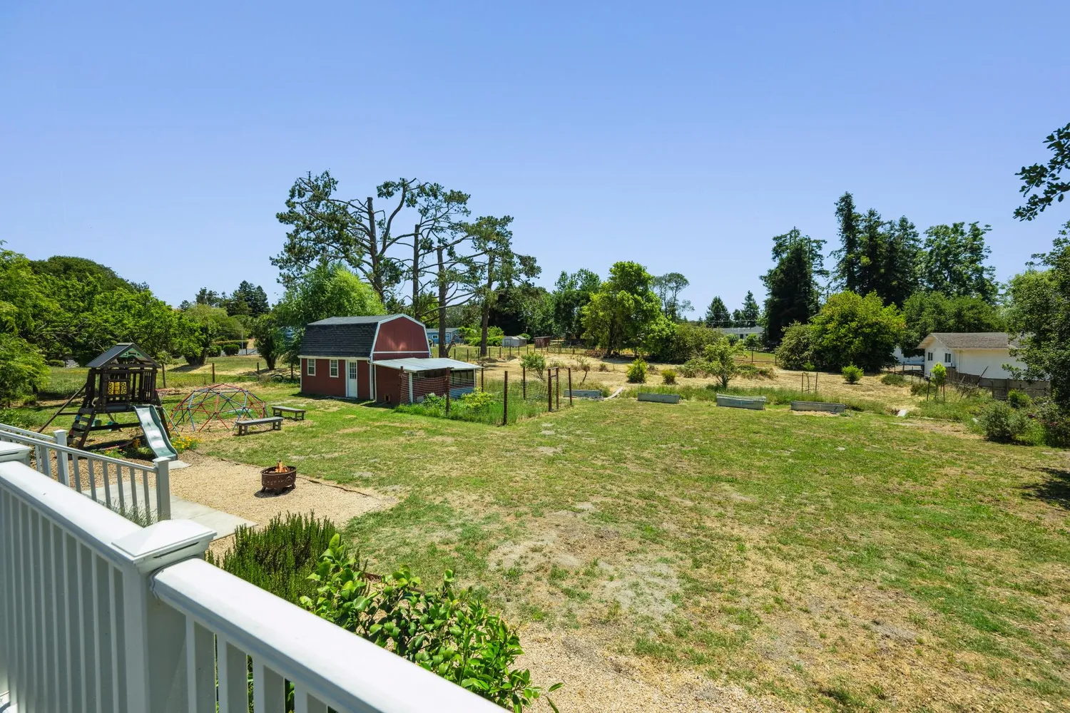 $1,400,000 | 498 Lohrman Lane, Petaluma, CA 94952