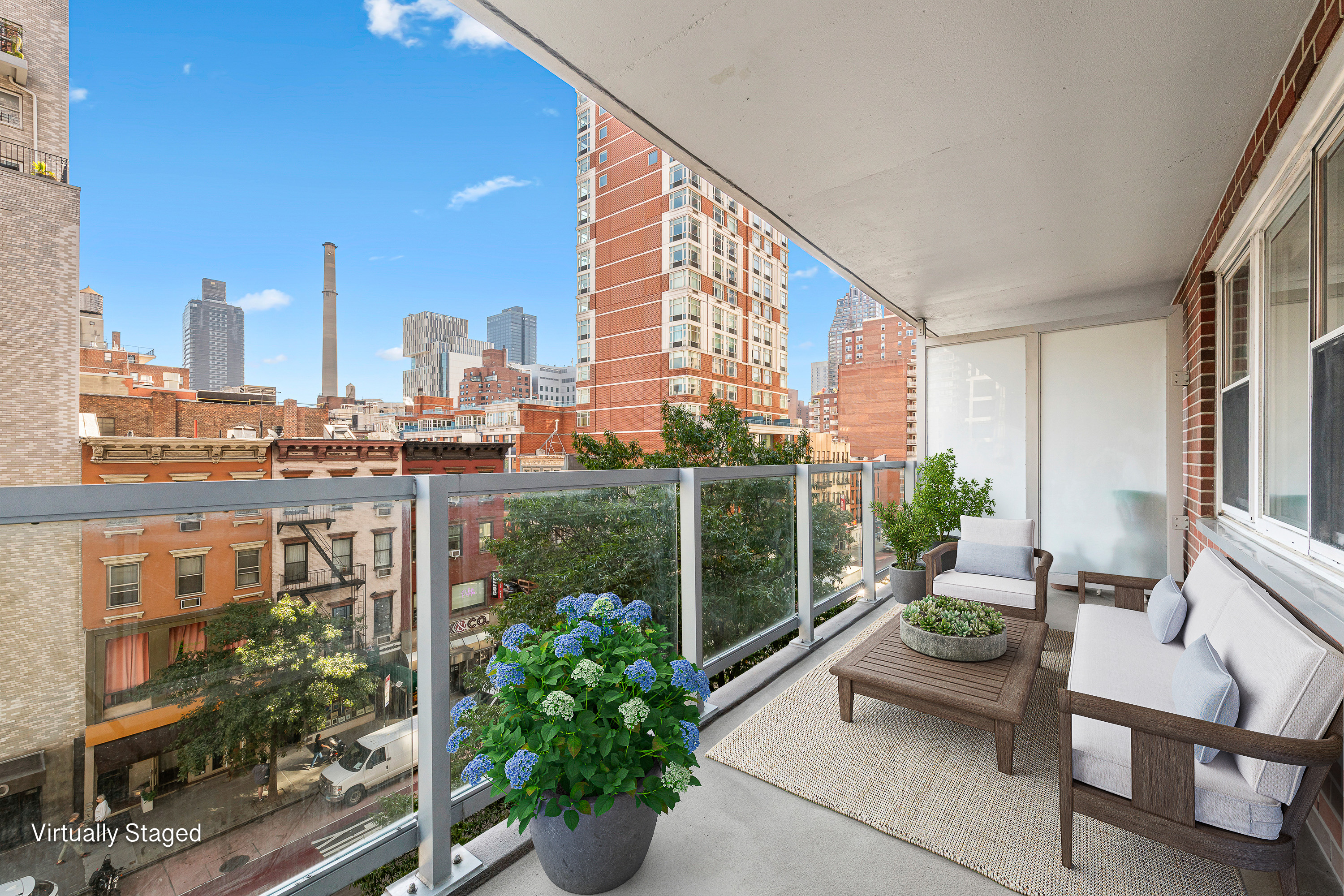 363 East 76th Street, Unit 6E Manhattan, NY 10021 - Photo 4 of 15 a view of roof with sitting area