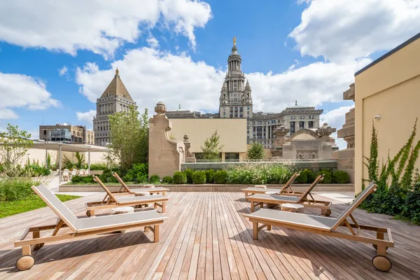 $5,350,000 | 49 Chambers Street, Unit 8E | TriBeCa