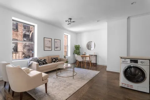 $645,000 | 17 East 17th Street, Unit D4 | Prospect Park South